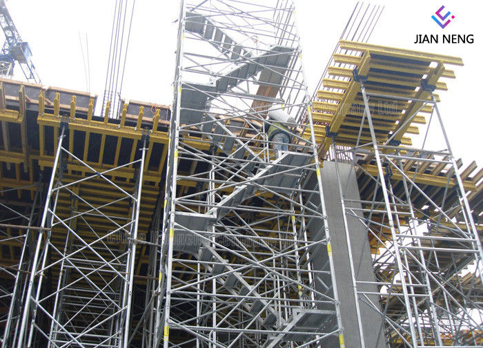 De hete Onderdompeling galvaniseerde Kwikstage/K - de Tredetoren van Stadiumcuplock met Veiligheidsladder