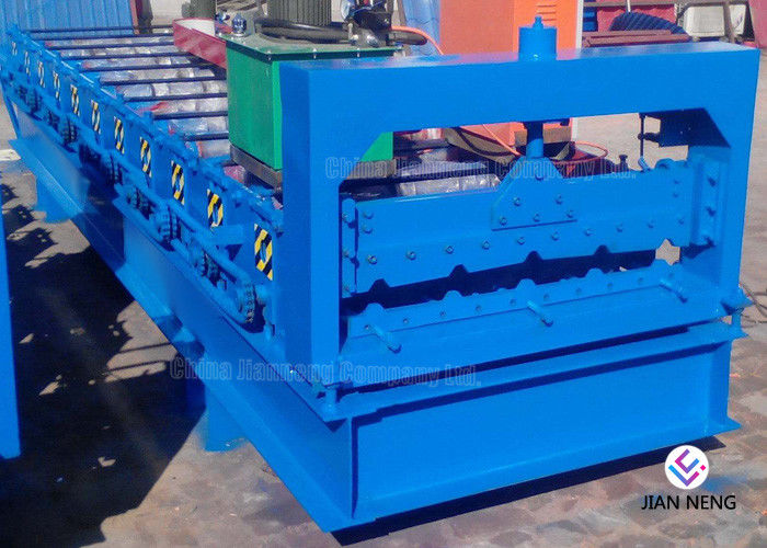 IBR 686 en het Golf 762 Broodje die van het Dakwerkblad Machine4kw Macht vormen